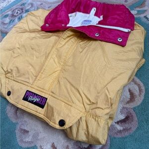 VINTAGE 1990s WINDBREAKER